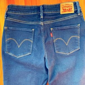 Levi's Women's  Midrise Skinny Jeans